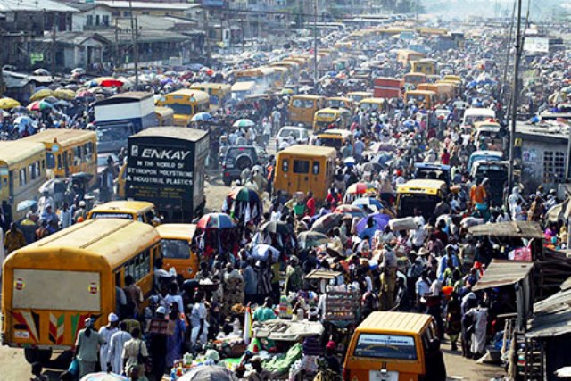 Ebola et terrorisme inquiètent mais les chiffres de la croissance de l'Afrique redonnent l'espoir