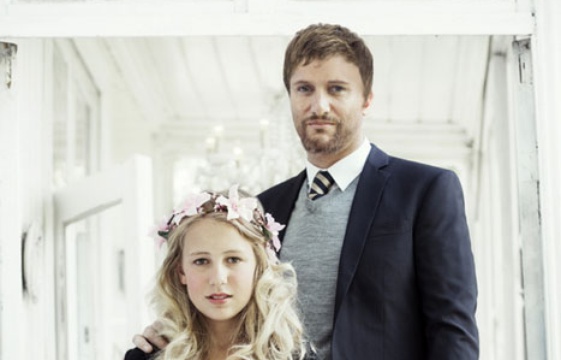 Une Norvégienne de 12 ans se marie avec un homme de 37 ans: Une campagne choc contre le mariage forcé