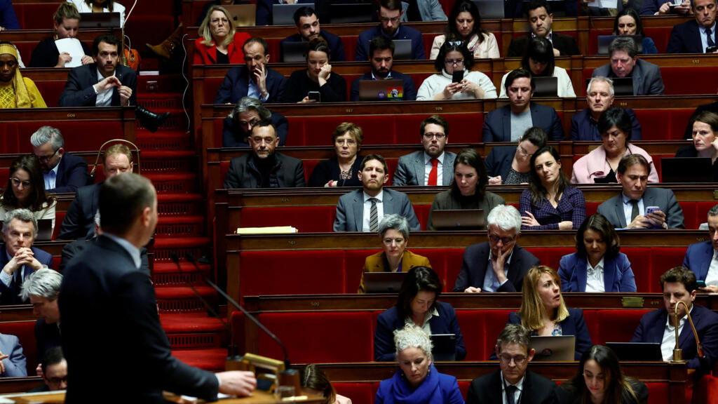 Retraites: les révélations sur le ministre du Travail Olivier Dussopt accentuent les divisions