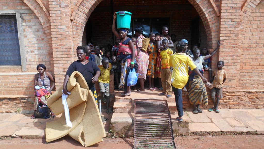 Centrafrique: six casques bleus blessés vendredi au nord de Bangui