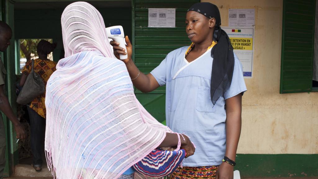 Ebola: le Mali réalise des tests cliniques pour la fabrication d'un vaccin