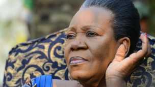 La présidente Catherine Samba Panza "doit engager une série de rencontres avec l'ensemble des forces vives de la nation.