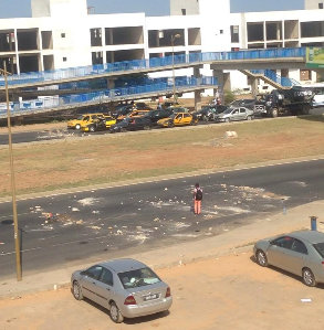 Dernière minute : Les étudiants de l’université virtuelle en grève, une voie de la VDN bloquée