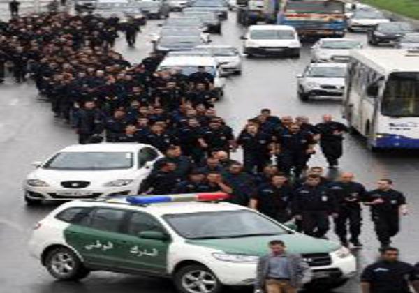 Algérie: fin des manifestations de policiers à Ghardaïa et à Alger