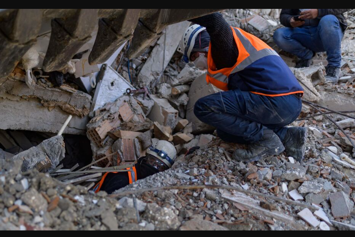 Tremblement de terre en Turquie: trois survivants retrouvés 13 jours après la catastrophe (médias)