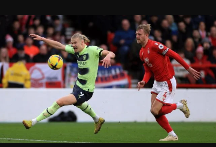 Premier League : City accroché à Nottingham Forest, Chelsea encore surpris par Southampton