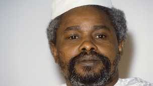 L'ex-président tchadien, Hissène Habré, est accusé de crimes de guerres, de crimes contre l'humanité, etc.