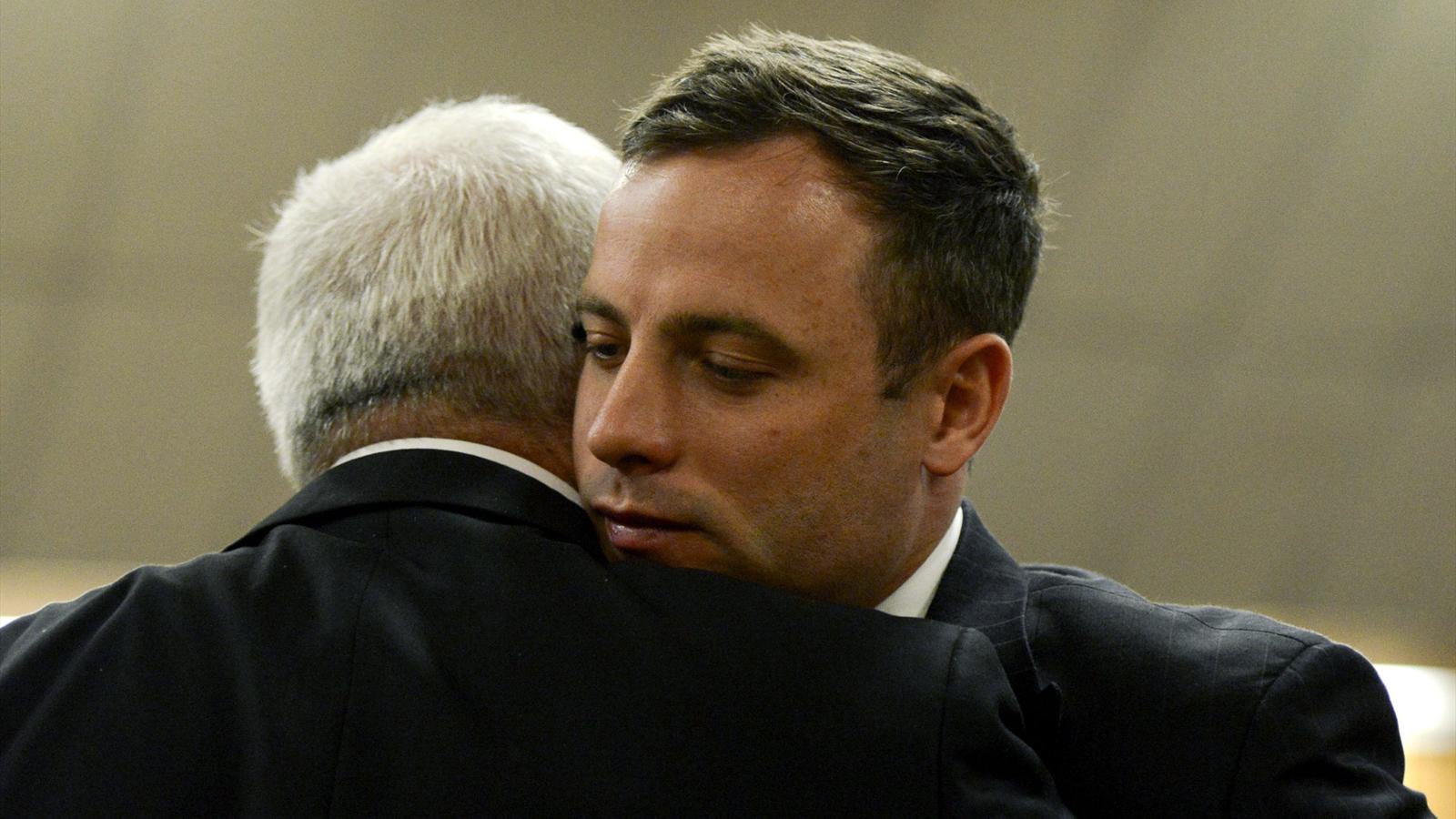 Athlétisme : Oscar Pistorius condamné à 5 ans de prison ferme pour l'homicide involontaire