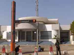 Une tour de la Sonatel s'effondre à la Médina, réinstalle les vielles doléances