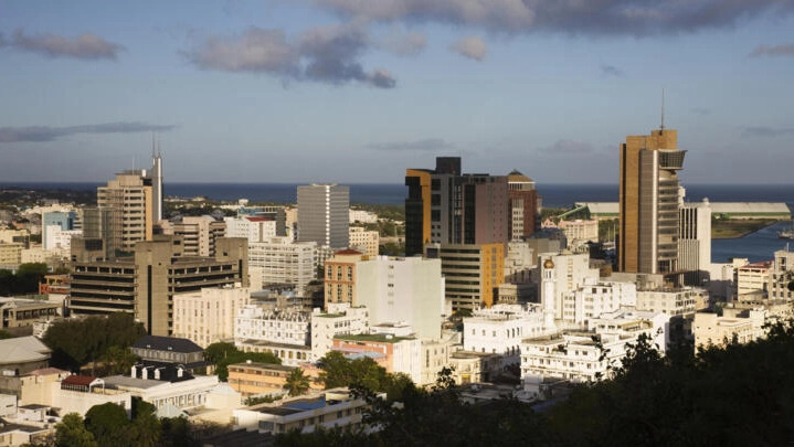 Maurice: l’arrestation d’un trafiquant de drogue présumé interpelle sur la coopération régionale