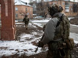 Guerre en Ukraine: à Bakhmout, un revers symbolique s'annonce pour Kiev