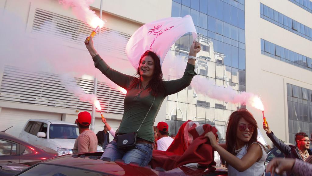 Des partisans de Nida Tounes à Tunis, mardi 28 octobre 2014.