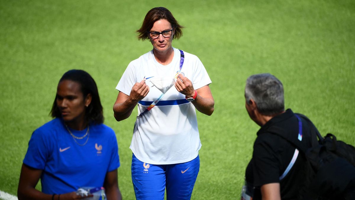 Équipe nationale féminine France: Corine Diacre contre-attaque et parle de tentative de diabolisation