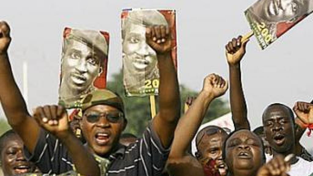 Au Burkina Faso, les noms de deux hommes mobilisent encore les foules (photo prise le 4 août 2010) : Norbert Zongo et Thomas Sankara. Tous deux assassinés dans des circonstances restées obscures.