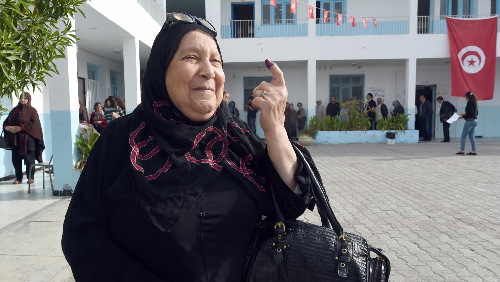 La participation au premier tour de la présidentielle en Tunisie a été moins importante que lors des législatives. AFP PHOTO / FETHI BELAID