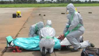 Une équipe d'intervention anti-ébola (Sierra Léone)