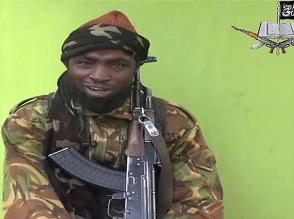 Le leader de Boko Harma Aboubakar Shekau dans la sordide vidéo diffusée le lundi 12 mai. AFP PHOTO / BOKO HARAM