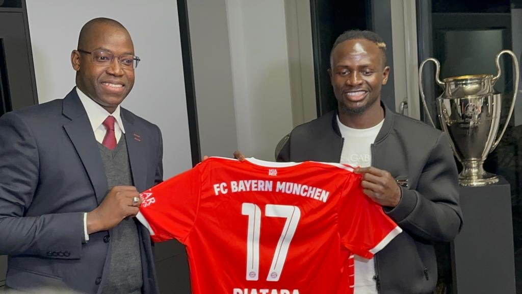 Le ministre des Sports Yankhoba Diatara apporte son soutien à Sadio Mané