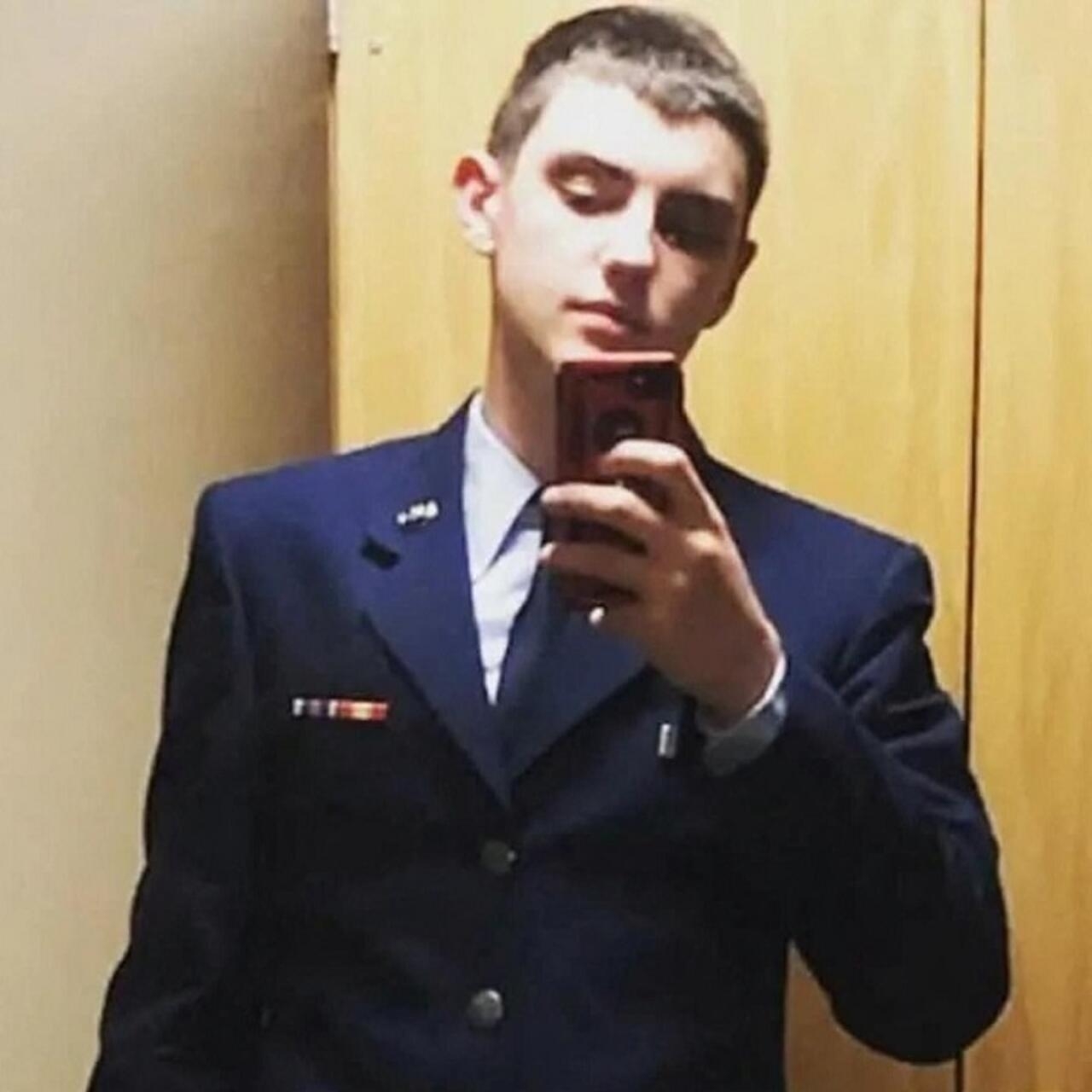 Les premiers éléments sur Jack Teixeira, principal suspect des fuites sur l'armée américaine
