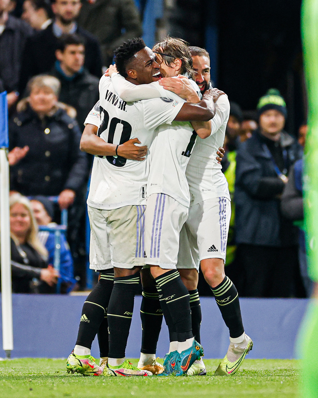 Ligue des champions : le Real assure et file en demies (0-2)