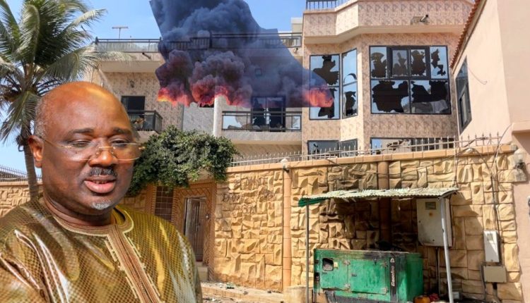 La maison de Farba Ngom incendiée : ses partisans demandent l’ouverture d’une enquête