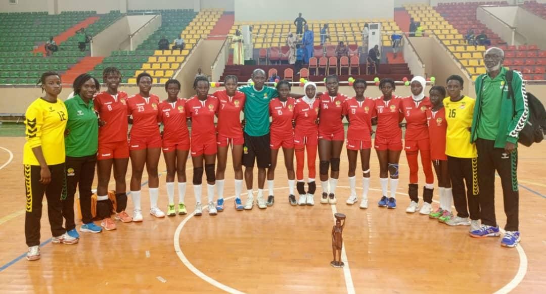 Handball - Challenge trophy : les U18 sénégalaises dominent la Gambie et passent en demie