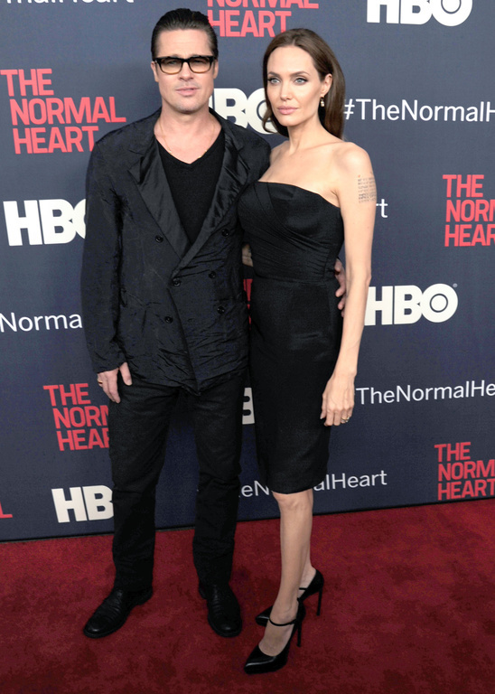 Angelina Jolie fait le bilan de son année : "J'ai épousé mon amour"