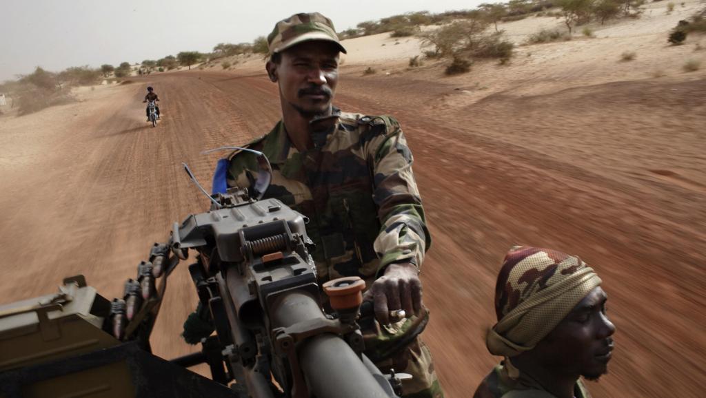 L'armée malienne doit compter sur l'aide internationale pour s'équiper et former ses troupes. REUTERS/Joe Penney