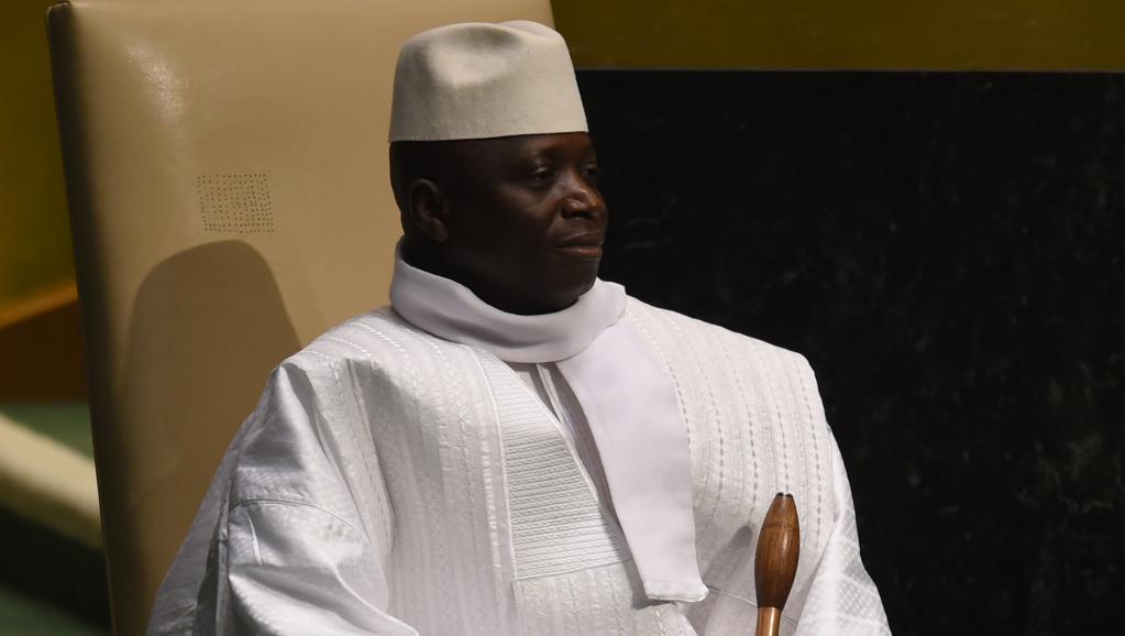 Le président gambien Yahya Jammeh, tout vêtu de blanc et son éternel calot sur la tête, à l'Assemblée générale de l'ONU, le 25 septembre 2014.