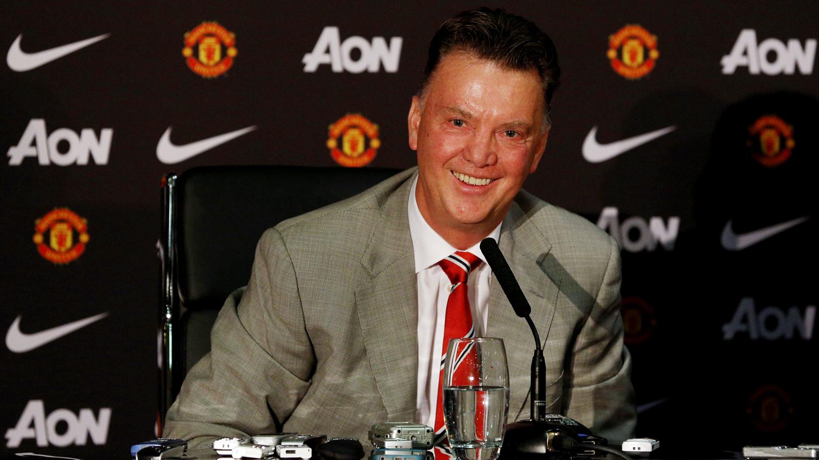 Man Utd : Cruyff critique Van Gaal