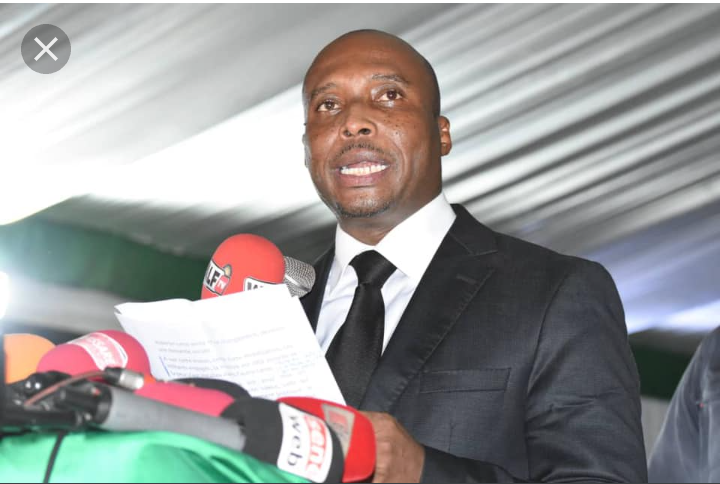 3e mandat et tension politique: Barthelèmy Dias supplie Macky de renoncer 