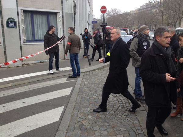 En direct Paris: Attaque du siège de "Charlie Hebdo", 11 morts dont 2 policiers (Photos)