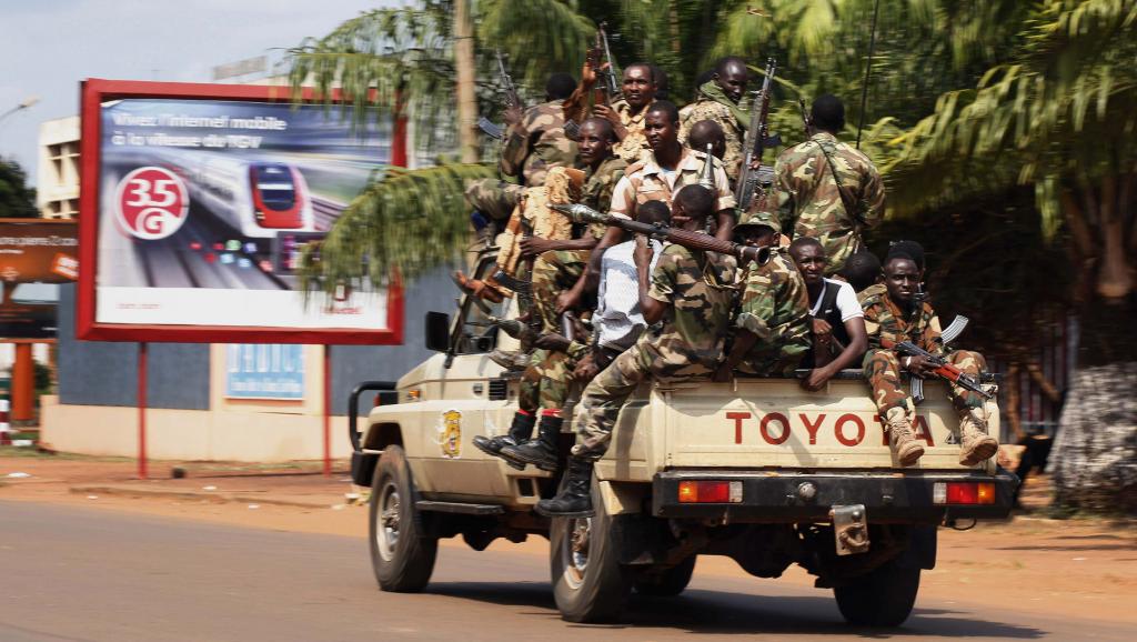 Soldats de la Seleka en patrouille à Bangui, Centrafrique, le 5 décembre 2013. REUTERS/Emmanuel Braun