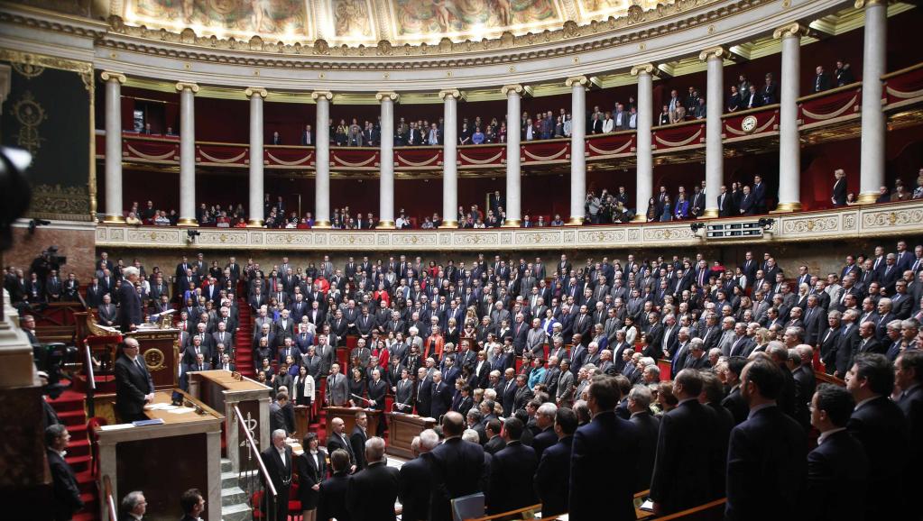 Palais Bourbon, Paris, le 13 janvier 2015. Hommage aux victimes des attaques de la semaine. REUTERS/Charles Platiau