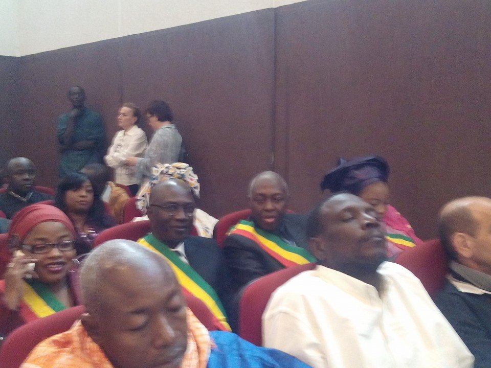 Procès Karim Wade: Les photos des députés qui s'incrustrent à l'audience