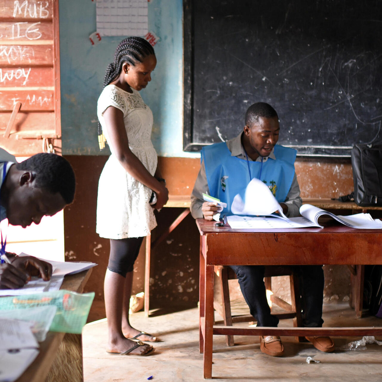 Alternance et vie démocratique, les enjeux des élections au Sierra Leone