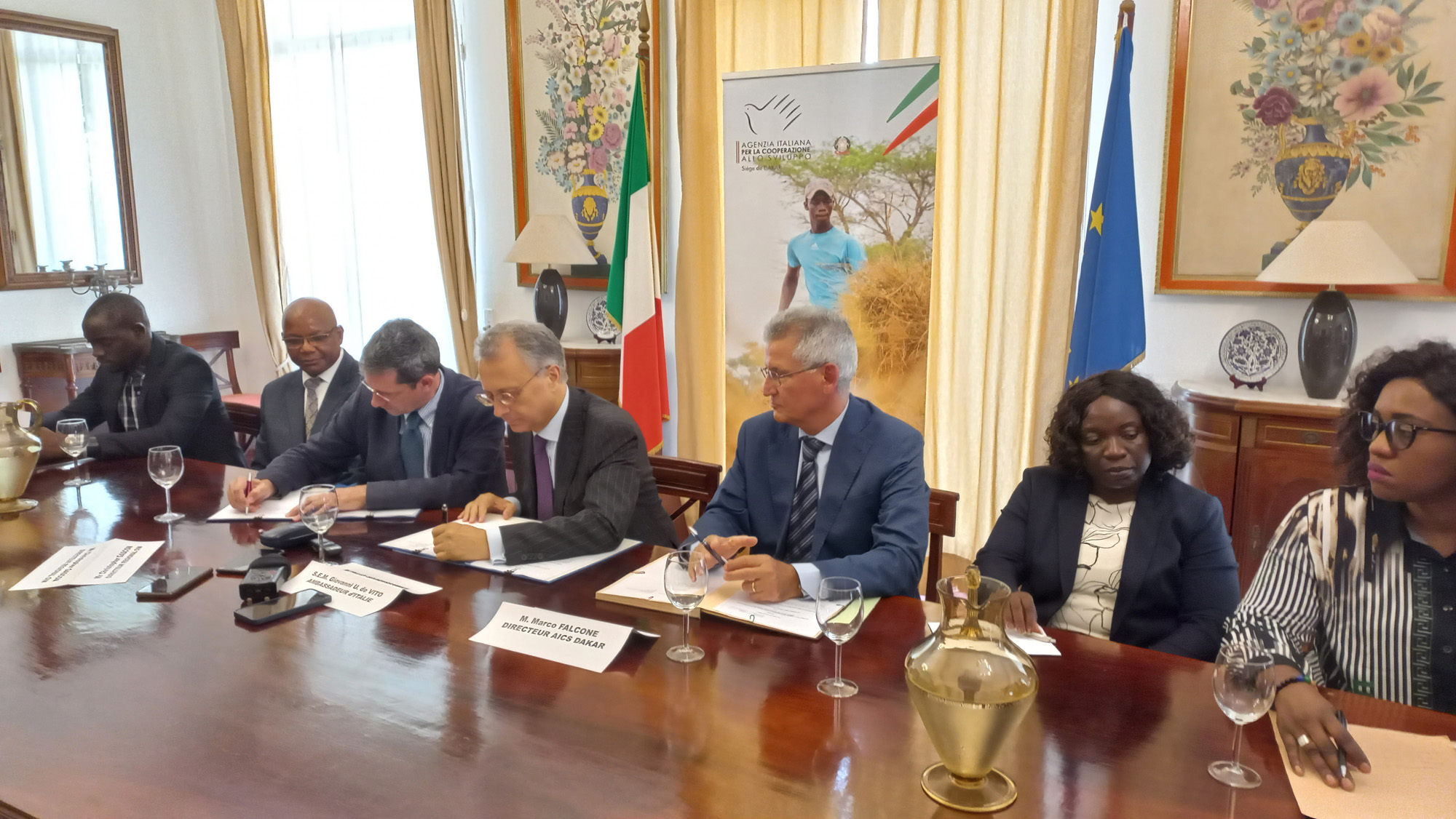 Migration : l’OIM en synergie avec l’Ambassade d’Italie procède à la signature d’un projet estimé 2 623 828 000 F CFA