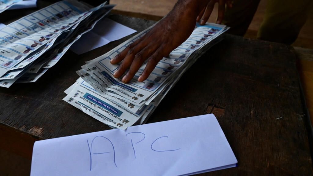 Sierra Leone: brefs affrontements autour du siège du parti d'opposition