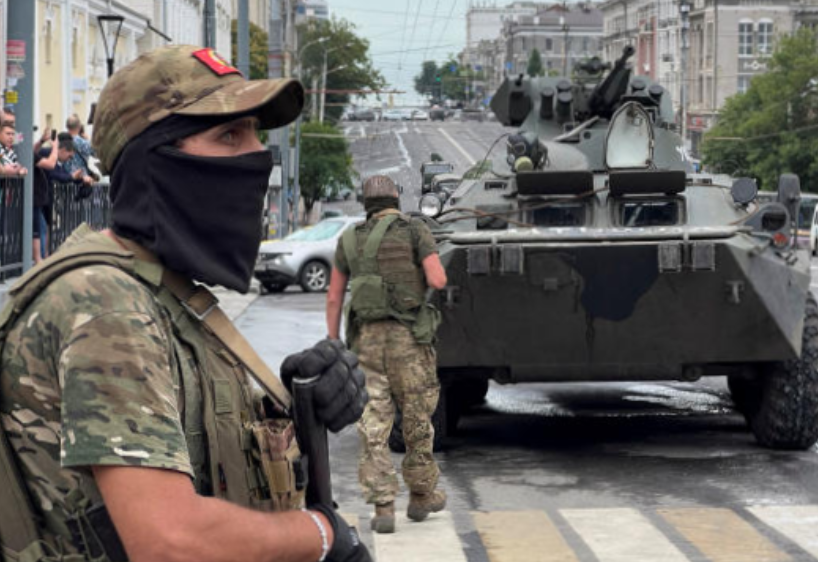 Russie: les autorités abandonnent leurs poursuites contre Wagner