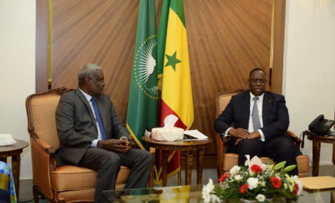 Moussa Faki Mahamat salue la « décision sage » du Président Macky Sall