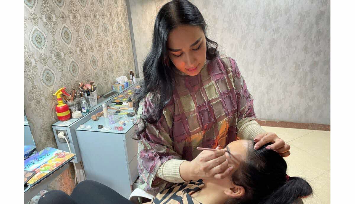 Afghanistan : les autorités talibanes ordonnent la fermeture des salons de beauté