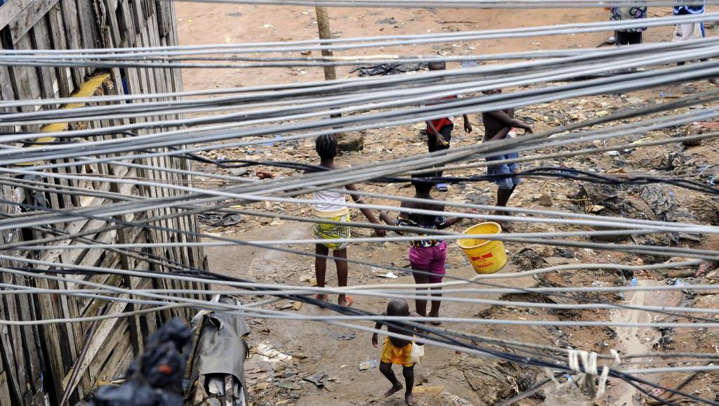 En cas de disparition d'enfant, deux numéros d'alerte ont été mis en place par le gouvernement ivoirien. AFP PHOTO / SIA KAMBOU