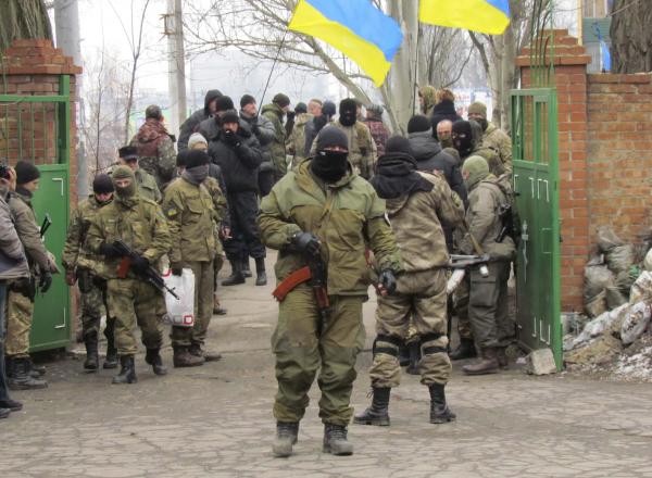 Ukraine: des combats sur plusieurs fronts dans la région de Donetsk