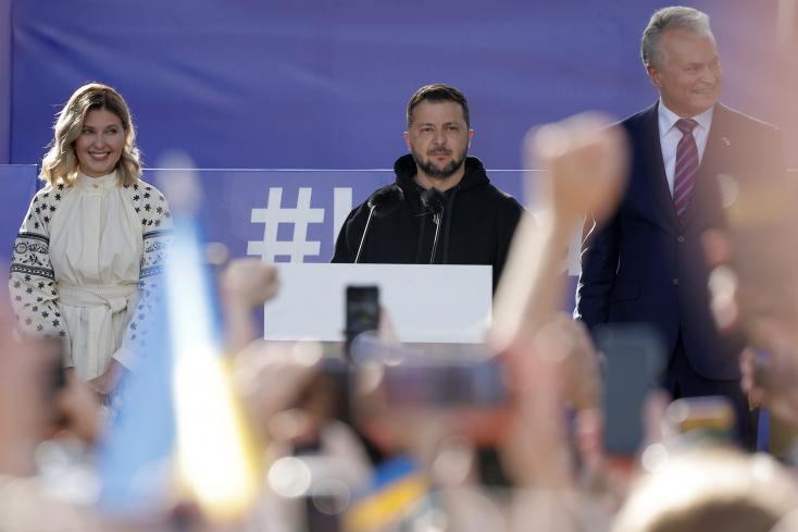 Malgré les appels de Zelensky, l'Otan évoque une adhésion de l'Ukraine sans calendrier