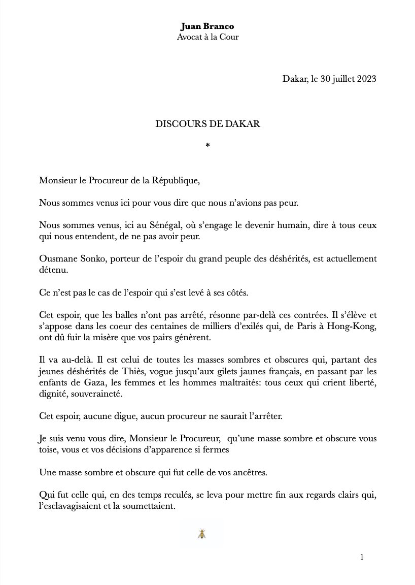 Dernière minute: Me Juan Branco se présente à la conférence de presse des avocats de Sonko à Dakar