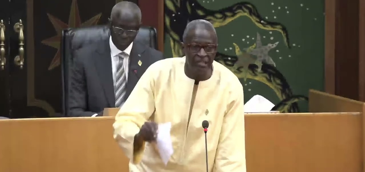 Oumar Cissé de Taxawou plaide pour la candidature de Ousmane Sonko, les députés de BBY quittent l’Hémicycle