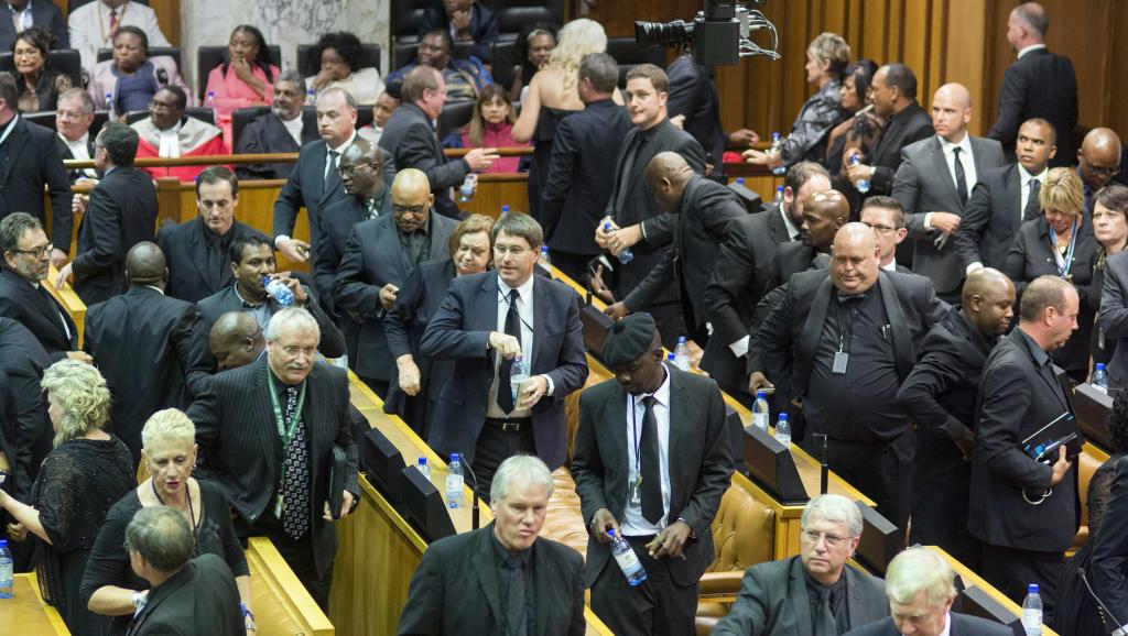 Afrique du Sud: Jacob Zuma chahuté pendant son discours annuel