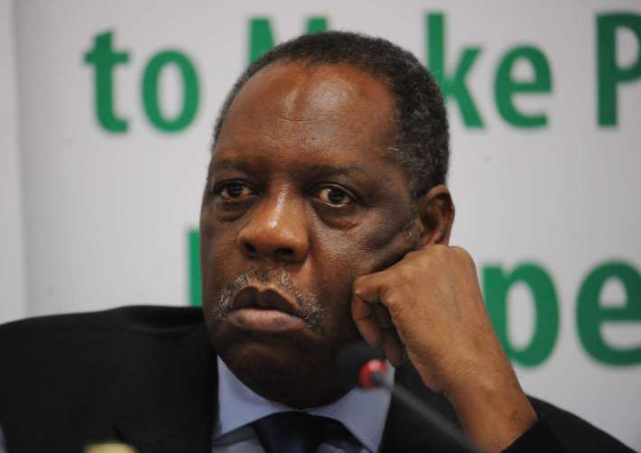 Comment la CAF compte offrir un nouveau mandat à Issa Hayatou !