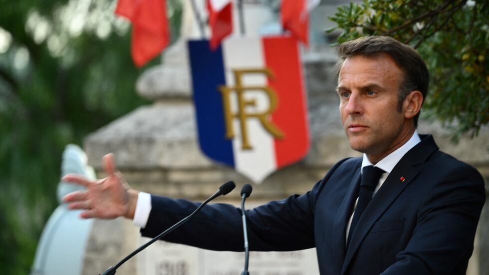 Pour sa rentrée politique, Macron appelle à "reciviliser" après les violences urbaines