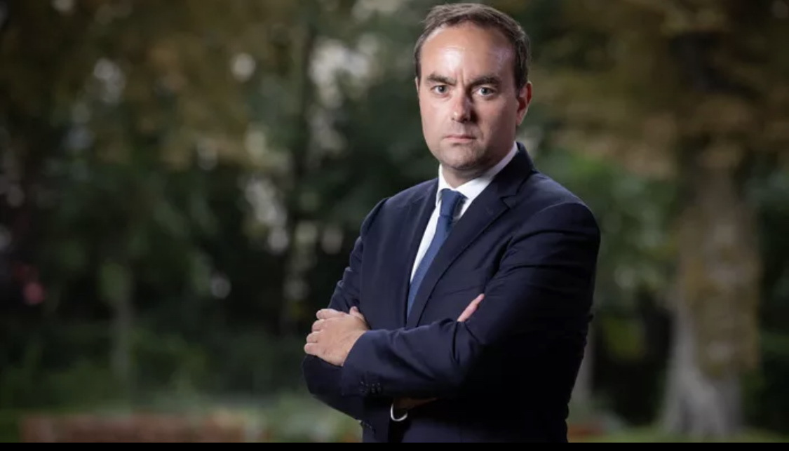 La France suspend ses activités militaires au Gabon